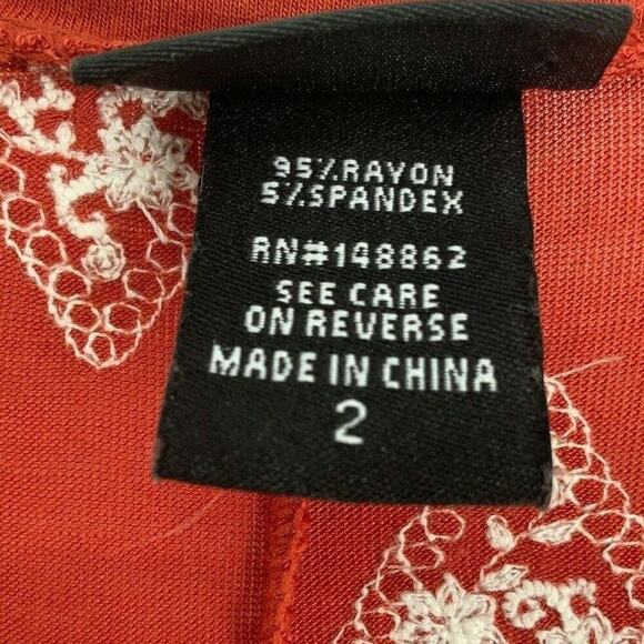 Torrid Top Women Size 2X Boho OrangeLong Bell Sleeves Embroidered Diamond V-Neck - Picture 10 of 10